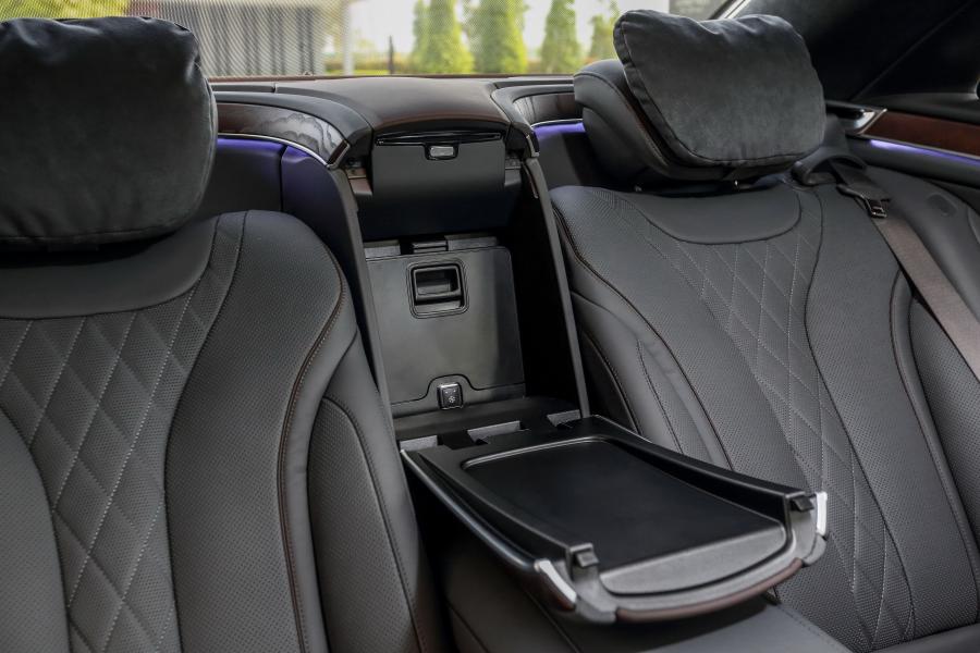 Детали интерьера Mercedes-Maybach S560 (X222) 2018 года  (MY) (фото 9 из 23)